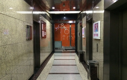 银网中心电梯厅